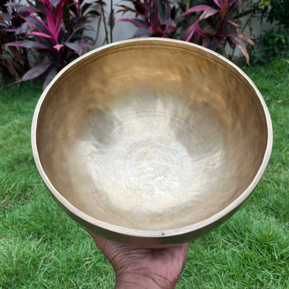 HANDMADE TIBETAN SINGING BOWL [BRONZE]