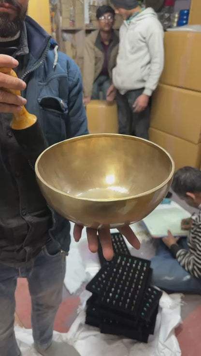 HANDMADE TIBETAN SINGING BOWL [BRONZE]